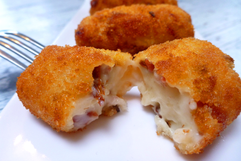 ROASTED CHICKEN CROQUETTE