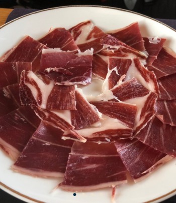 100% IBERIAN ACORN FEATHER FROM "5J" GRILLED.